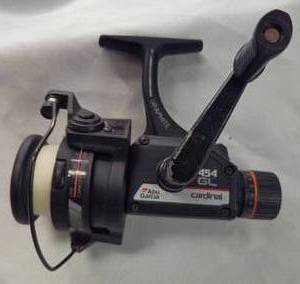 lot 9 image: ABU Garcia Cardinal 454 GLJ Spinning Reel, shows very little wear works very well