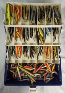 lot 13 image: Adventure Tackle box Model 1476, 3 trays & bottom loaded w damaged RAPALAS,mostly damaged lips