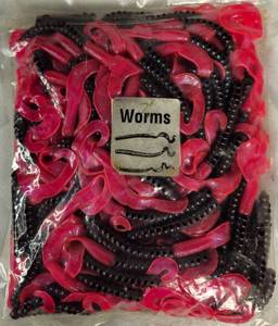 lot 42 image: 100 Approx. 7 Berkley Power Worms Blue Fleck Firetail