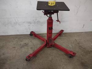 lot 20 image: Norco Transmission Jack, 1000 lb. C...