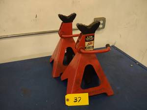 lot 37 image: (2) ATD 6 Ton Jack Stands...