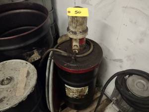 lot 50 image: Graco Grease Pump with Grease...