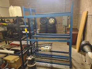 lot 55 image: Equipco Tire Rack, 60x15x84...