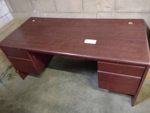 lot 71 image: Desk...