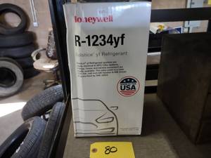 lot 80 image: Honeywell R-1234YF Refrigerant, 10 ...