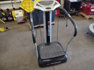 lot 105 image: Confidence Fitness Vibration Plate...