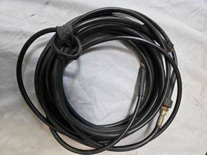 lot 7 image: Power washer Hose