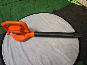 lot 10 image: Black & Decker Yard Cleanerblowervacuum (USED, works)