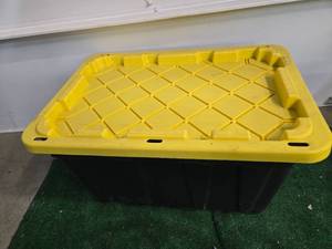 lot 26 image: Storage ContainerTote ( Used, Like New). Dimension 28L x19.5W x 15H