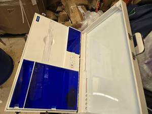 lot 39 image: Work boxWorky (See picture). Dimension 26L x 16W x 4H