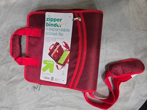 lot 41 image: Up & Up Zipper Binder  expandable pocket File