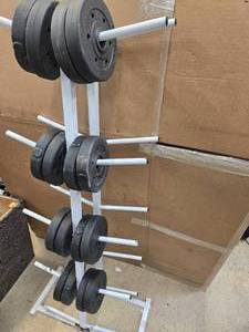 lot 47 image: Lot of 40Lb vinyl Weights (2.5lb each of 16 count) New