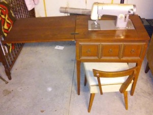 lot 552 image: Sears Kenmore Sewing Machine With Chair and Stand.