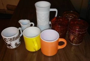 lot 553 image: Imperial, Anchor Hocking , Milk Glass Mug, Federal Glass