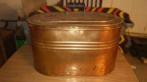lot 562 image: Antique Copper Boiler Wash Tub
