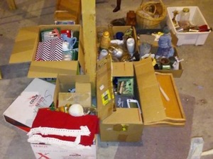 lot 576 image: Large Lot Of Dcor, Xmas and More.