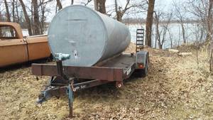 lot 810 image: Rolling Water tank