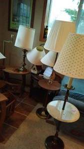 lot 901 image: Table lamps and more (9).