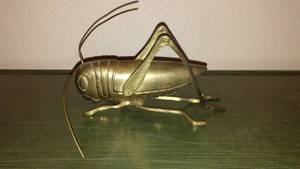 lot 942 image: Brass Grasshopper 5inx 2 in.