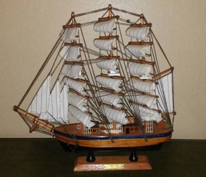 lot 944 image: Wooden Model Flying Cloud  Sailing Ship.