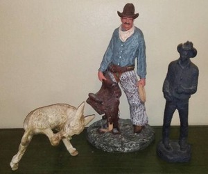 lot 947 image: Monfort Sculpture (B)
