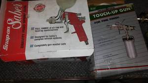 lot 975 image: Snap On Paint Gun Gravity feed and More.