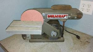 lot 911 image: Duracraft Belt Disc Sander.