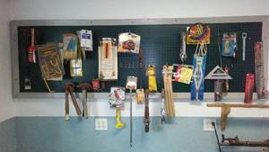 lot 938 image: Wall of tool variety.