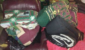lot 728 image: Blankets, Quilts, and Comforters.