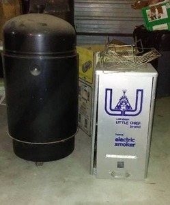 lot 732 image: Kenmore Smoker and Little Chief Electric Smoker.