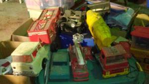 lot 690 image: Vintage Oversized Toy Vehicles.