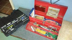 lot 998 image: 19 In Toolbox And Socket Set.