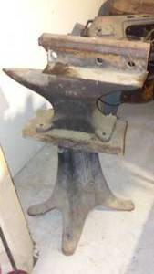 lot 664 image: Anvil (2) And Stand DE-Lavel Separator