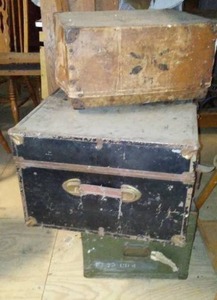 lot 751 image: Vintage Footlockers (2) and Box.