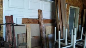 lot 797 image: Sheetrock and Wood.