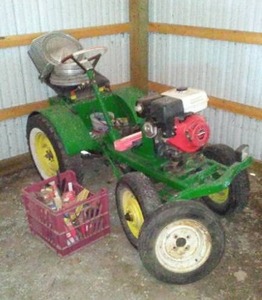 lot 800 image: Homemade Tractor With GX270 Honda Engine with Misc Parts.