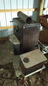 lot 835 image: Jungar Kerosine Burning Stove and Wood burning stove