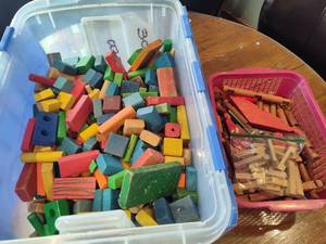 lot 73 image: Assortment of Blocks