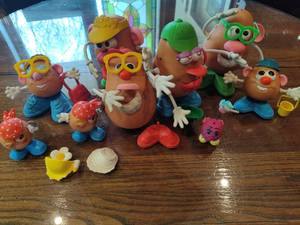 lot 82 image: Lot of Mr. Potato Heads  Accessories