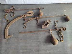 lot 103 image: Assorted Antique Weights