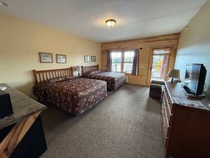 2 Room Lodge Escape  I  Crane Lake, MN  I  May 16th - 19th