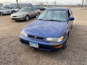 lot 17 image: 1997 Toyota Corolla