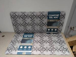 lot 39 image: NEW SET OF 2 COMFORT GEL MATS