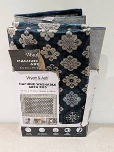 lot 31 image: WYATT & ASH MACHINE WASHABLE BEATRICE AREA RUG