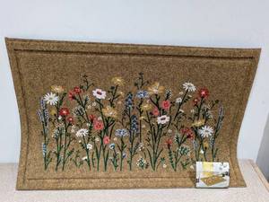lot 44 image: NEW MOHAWK SPRING COLLECTION DECORATIVE FLORAL DOORMAT