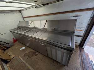 4 DOOR PIZZA MAKELINE REFRIGERATED PREP FRIDGE TABLE KNIGHT FOOD SERVICE EQUIPMENT