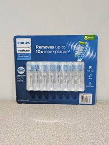lot 67 image: PHILIPS SONICARE C3 PREMIUM REPLACEMENT BRUSH HEADS 8PK.