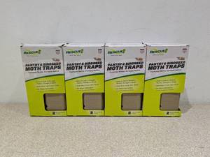 lot 91 image: 8PKS OF PANTRY & BIRDSEED MOTH TRAPS (2 PER.)