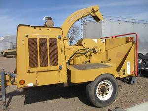 lot 5 image: RAYCO WOOD CHIPPER - LOW HOURS - NEEDS REPAIR