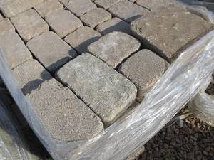 lot 72 image: CONCRETE PAVERS
